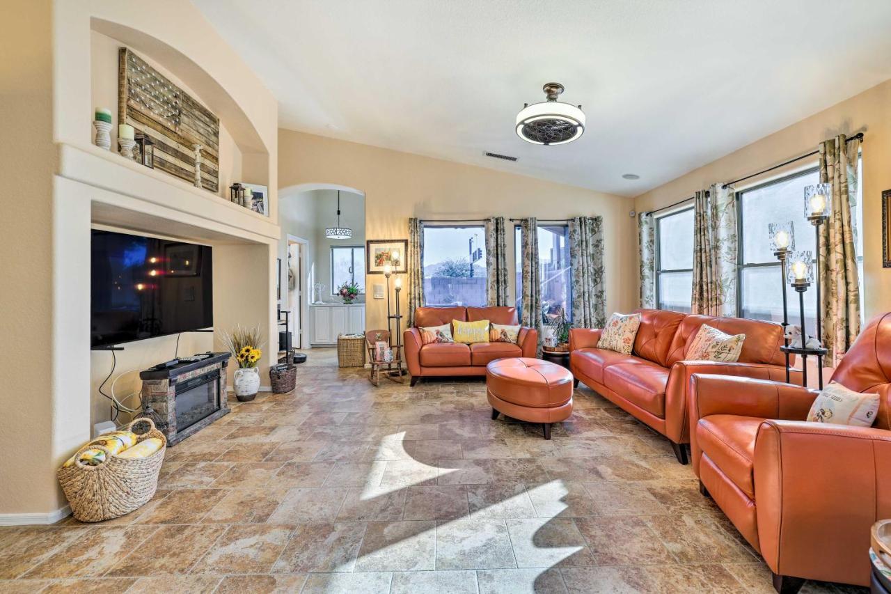 Goodyear Vacation Rental With Pool, Close To Hikes! Liberty Bagian luar foto