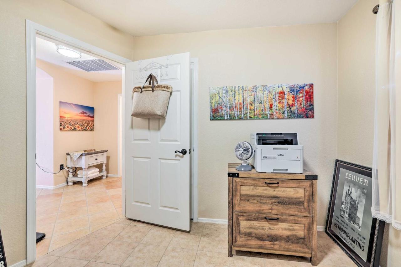 Goodyear Vacation Rental With Pool, Close To Hikes! Liberty Bagian luar foto
